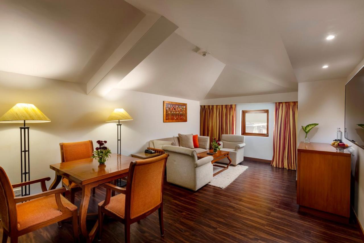 คาราเวลา บีช รีสอร์ต Hotel วาร์กา ภายนอก รูปภาพ Suite