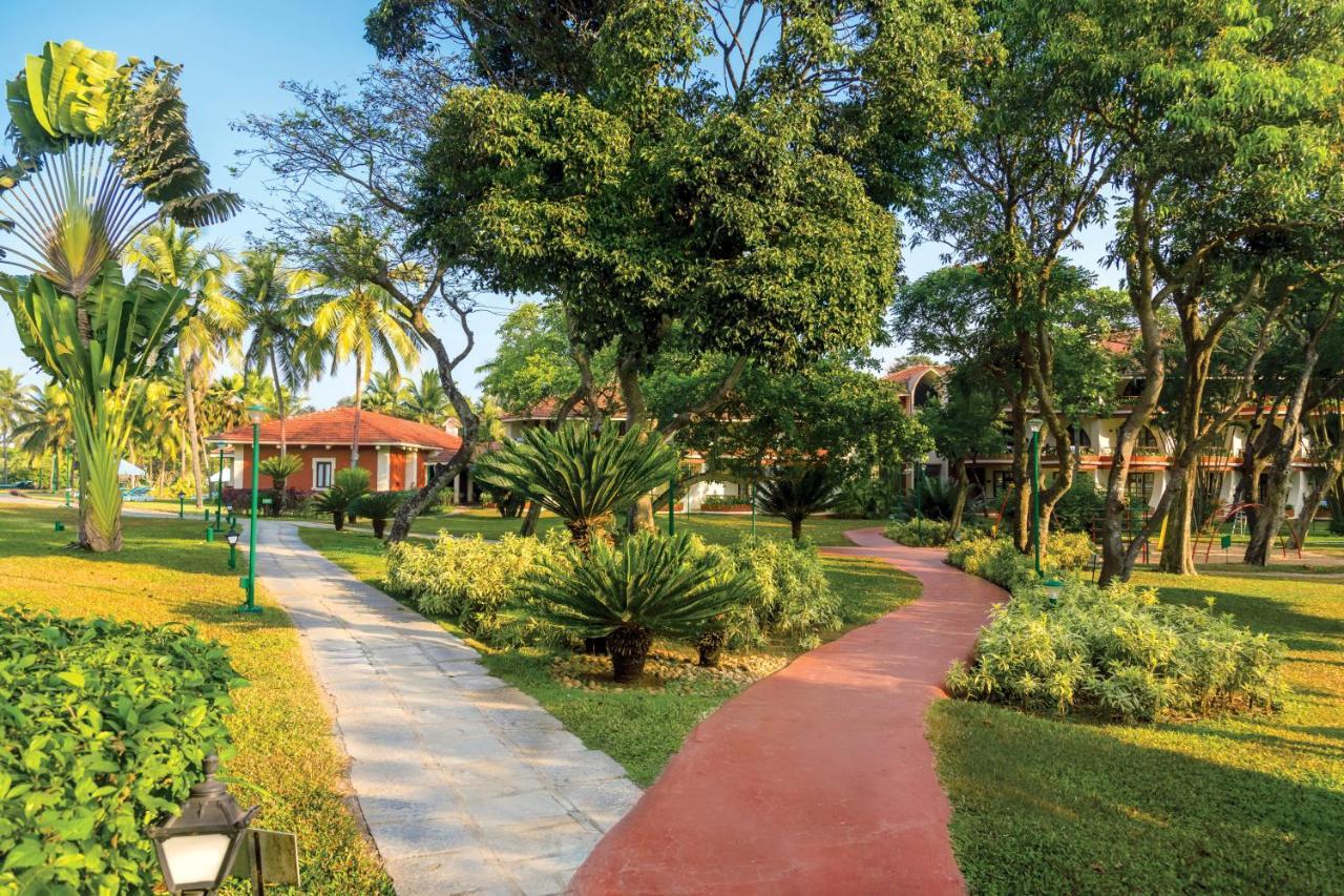 คาราเวลา บีช รีสอร์ต Hotel วาร์กา ภายนอก รูปภาพ The resort's grounds